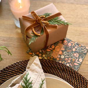 Cabane - 2022 Holiday gift guide - by Cabane - sustainable floral design studio in California